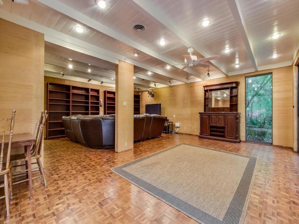 800 Leonard Street Austin, TX 78705 - Photo 6 of 31