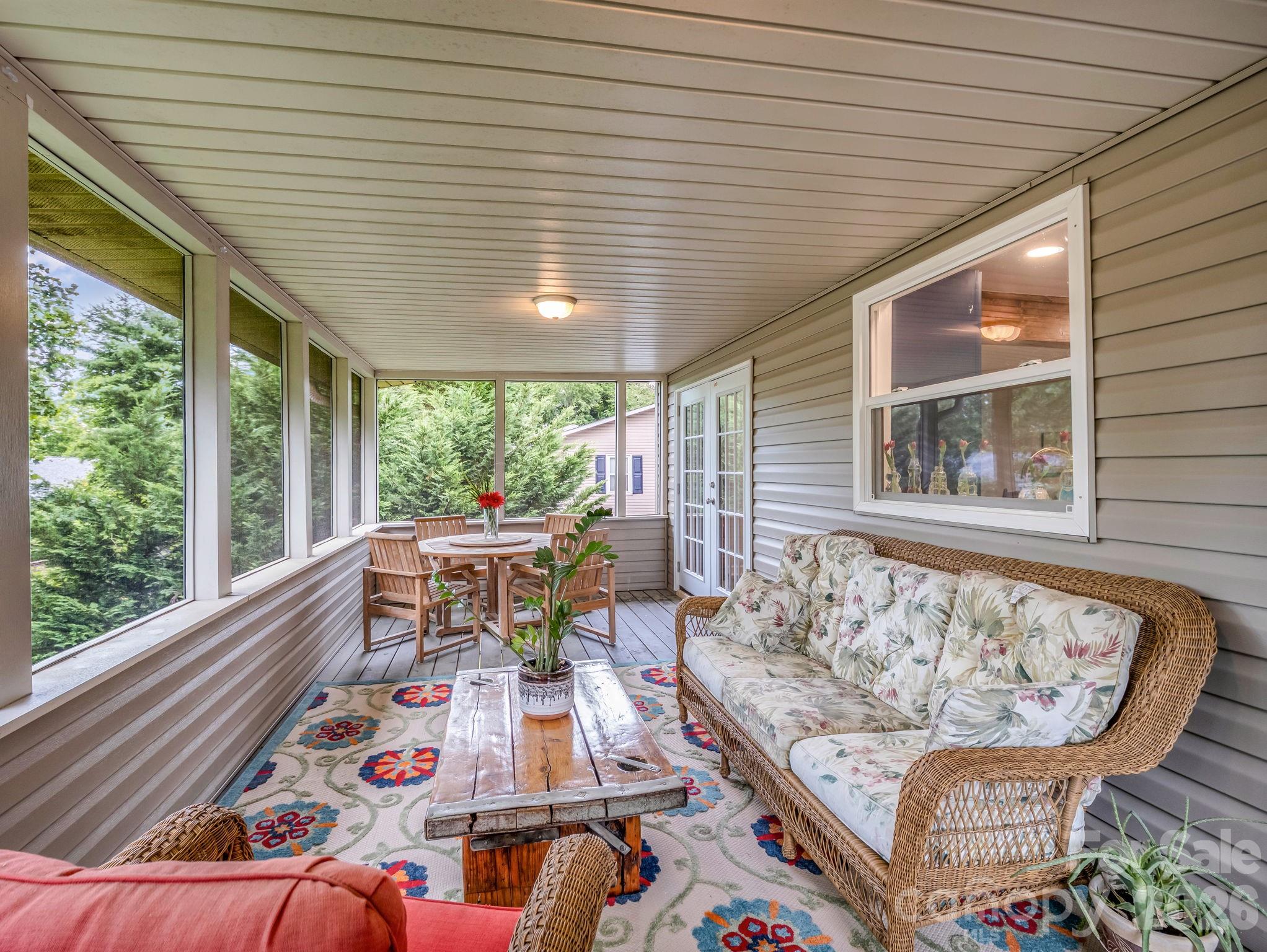 59 Underhill Road Hendersonville, NC 28792 - Photo 14 of 48