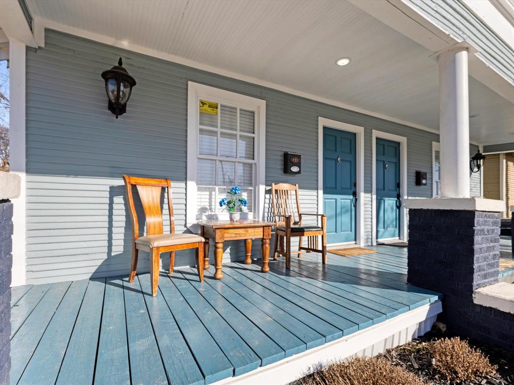 222 North Cliff Street Dallas, TX 75203 - Photo 3 of 14 swimming pool view with a seating space