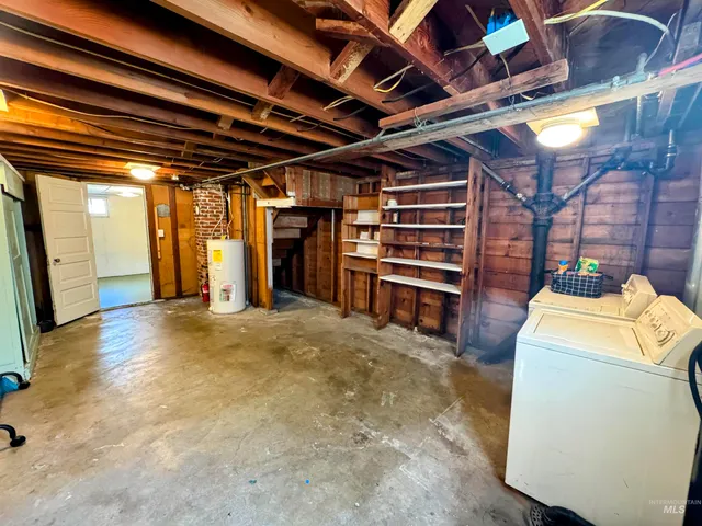 $330,000 | 220-222 Glass Way, Lewiston, ID 83501