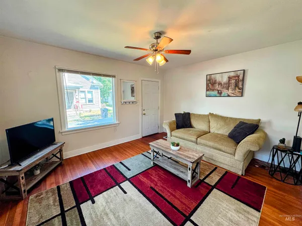 $330,000 | 220-222 Glass Way, Lewiston, ID 83501