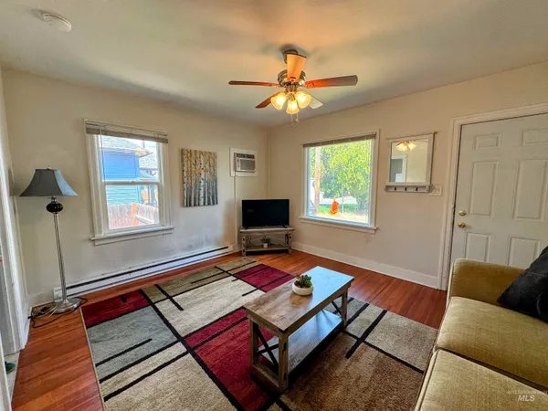 $330,000 | 220-222 Glass Way, Lewiston, ID 83501