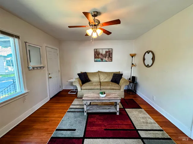 $330,000 | 220-222 Glass Way, Lewiston, ID 83501