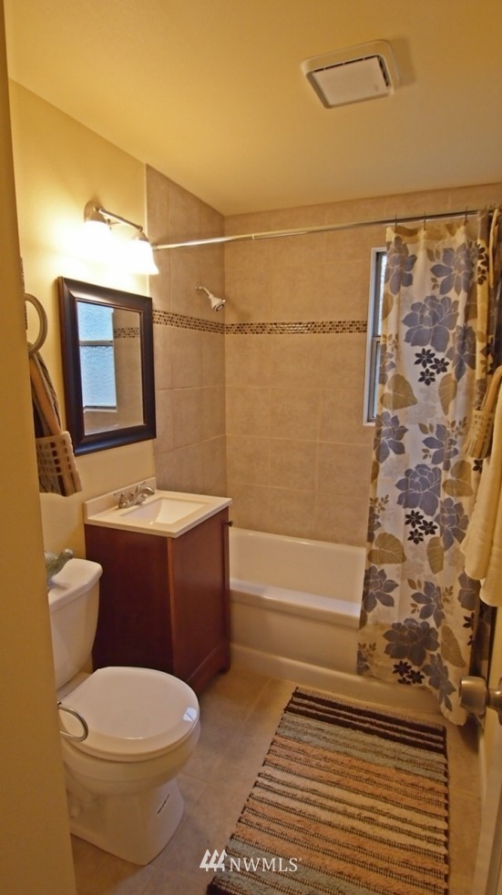 3232 Southeast 6th Street Renton, WA 98058 - Photo 8 of 10