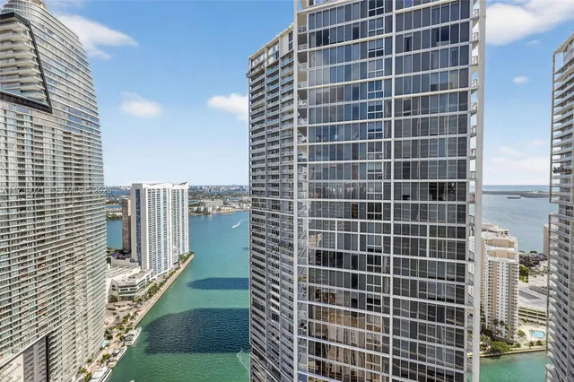 $1,219,000 | 485 Brickell Avenue, Unit 4402, Miami, FL 33131