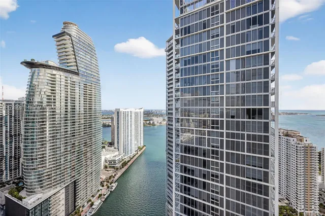 $1,219,000 | 485 Brickell Avenue, Unit 4402, Miami, FL 33131
