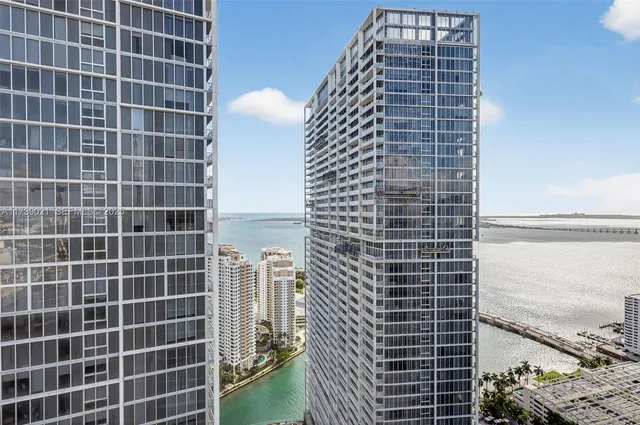 $1,219,000 | 485 Brickell Avenue, Unit 4402, Miami, FL 33131