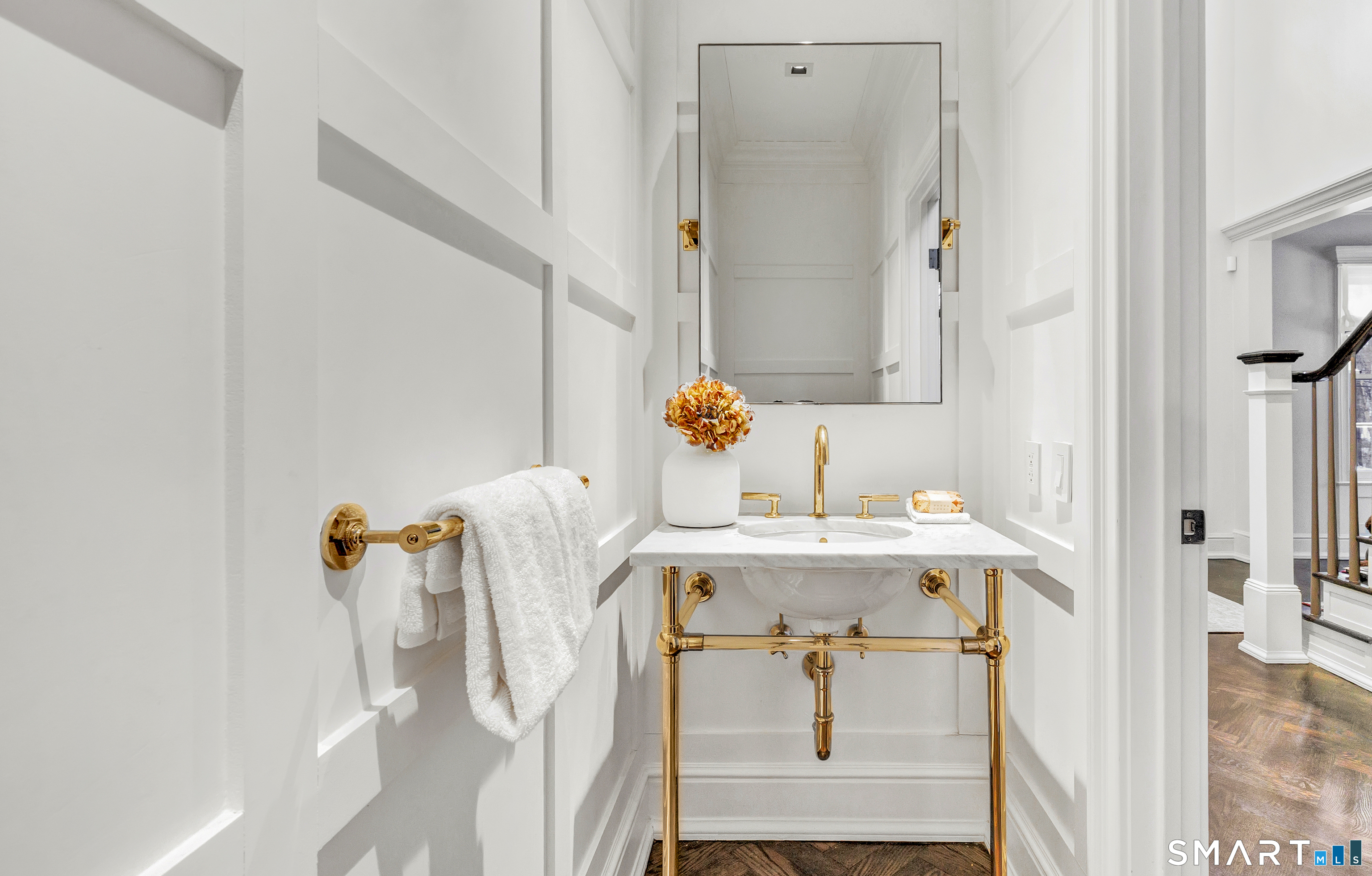 200 Longmeadow Road Fairfield, CT 06824 - Photo 20 of 40 a utility room with dryer and washer