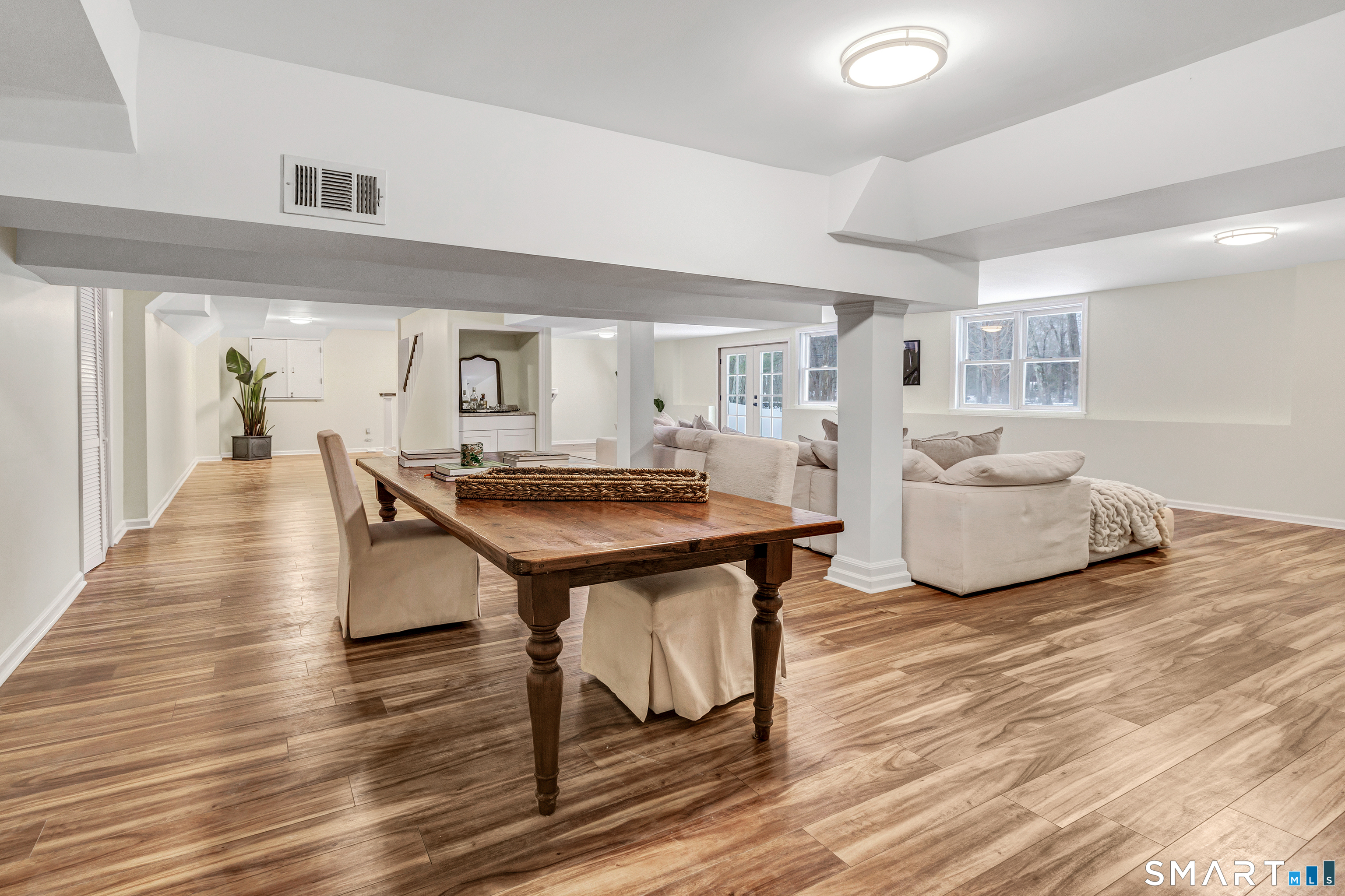 200 Longmeadow Road Fairfield, CT 06824 - Photo 25 of 40