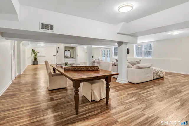 $2,499,000 | 200 Longmeadow Road, Fairfield, CT 06824