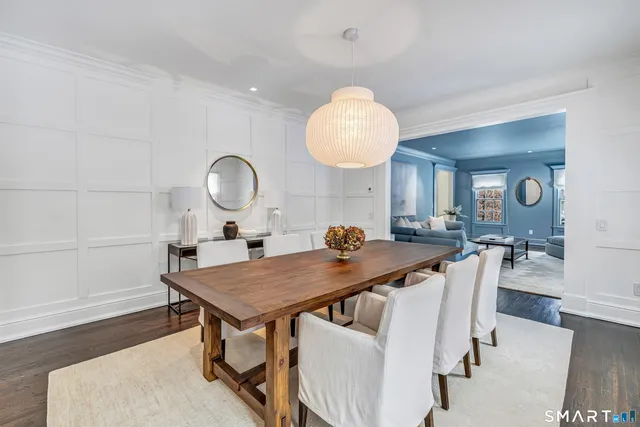 $2,499,000 | 200 Longmeadow Road, Fairfield, CT 06824