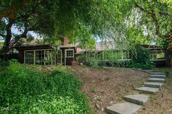 $1,449,000 | 1900 Niodrara Drive, Glendale, CA 91208