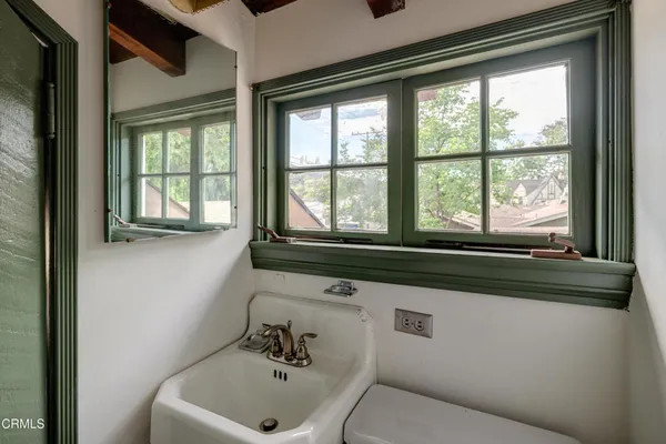 $1,449,000 | 1900 Niodrara Drive, Glendale, CA 91208