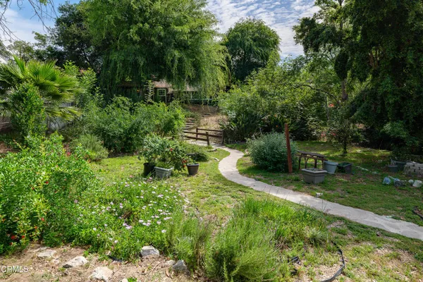$1,449,000 | 1900 Niodrara Drive, Glendale, CA 91208