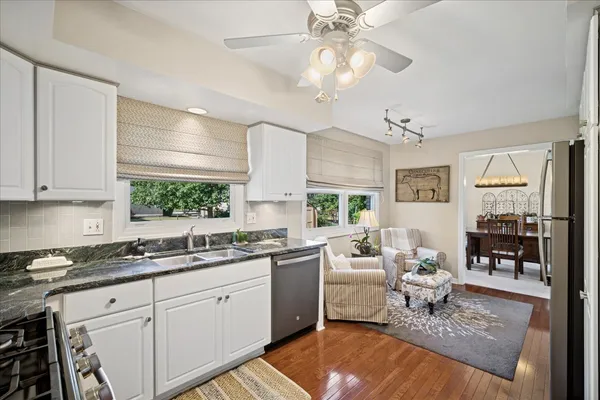 $593,000 | 1014 South Grace Drive, Mount Prospect, IL 60056