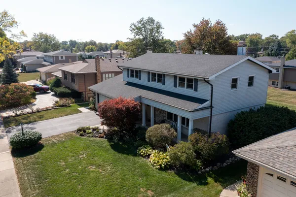 $593,000 | 1014 South Grace Drive, Mount Prospect, IL 60056
