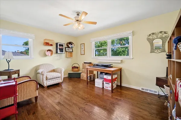 $593,000 | 1014 South Grace Drive, Mount Prospect, IL 60056