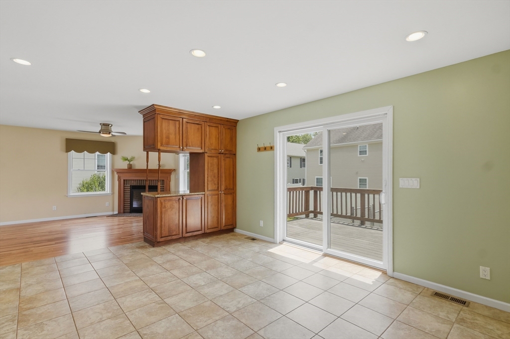 7 Riverside Street Danvers, MA 01923 - Photo 9 of 40