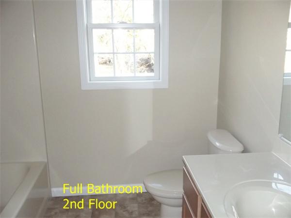 193 Pendleton Avenue Springfield, MA 01109 - Photo 14 of 22 a bathroom with a sink and a toilet