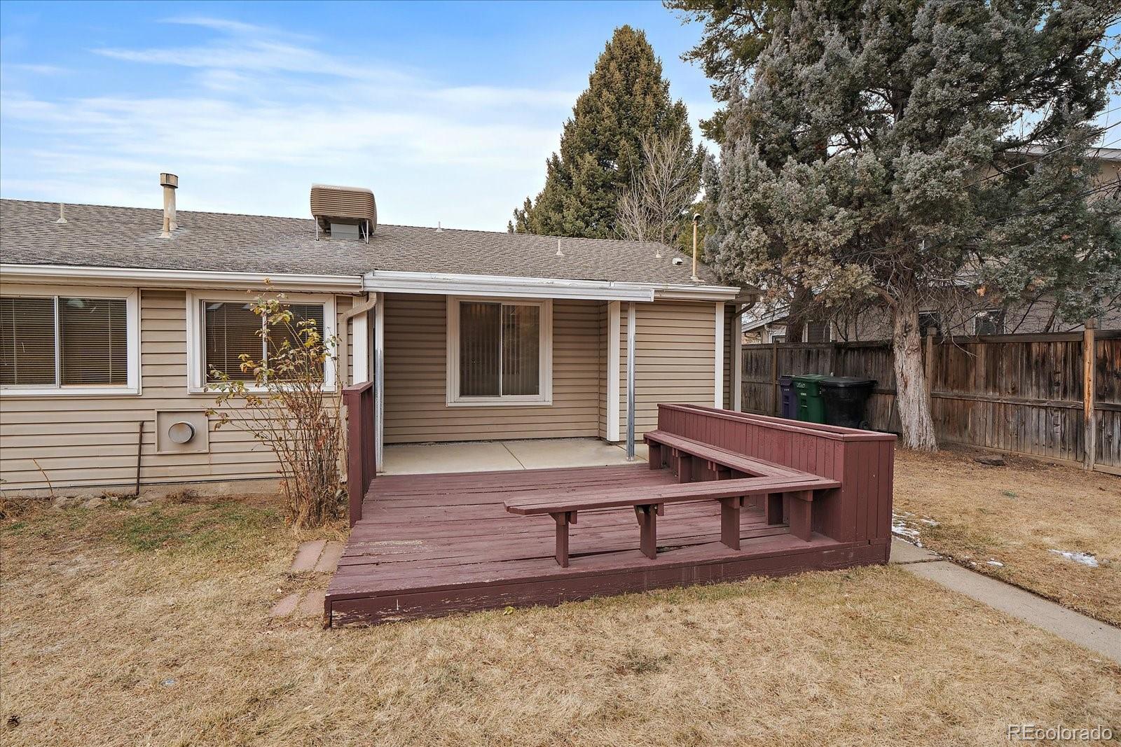2510 South Cherry Street Denver, CO 80222 - Photo 28 of 37 front view of a house with a yard