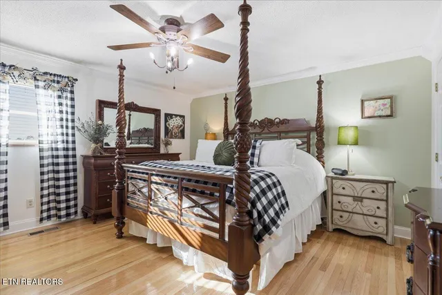 $575,000 | 4924 West Emory Road, Powell, TN 37849