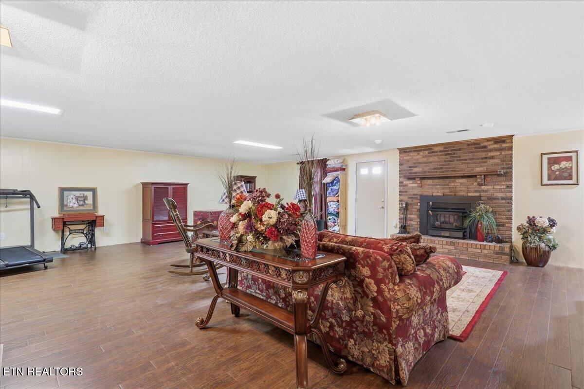 4924 West Emory Road Powell, TN 37849 - Photo 24 of 36 Den