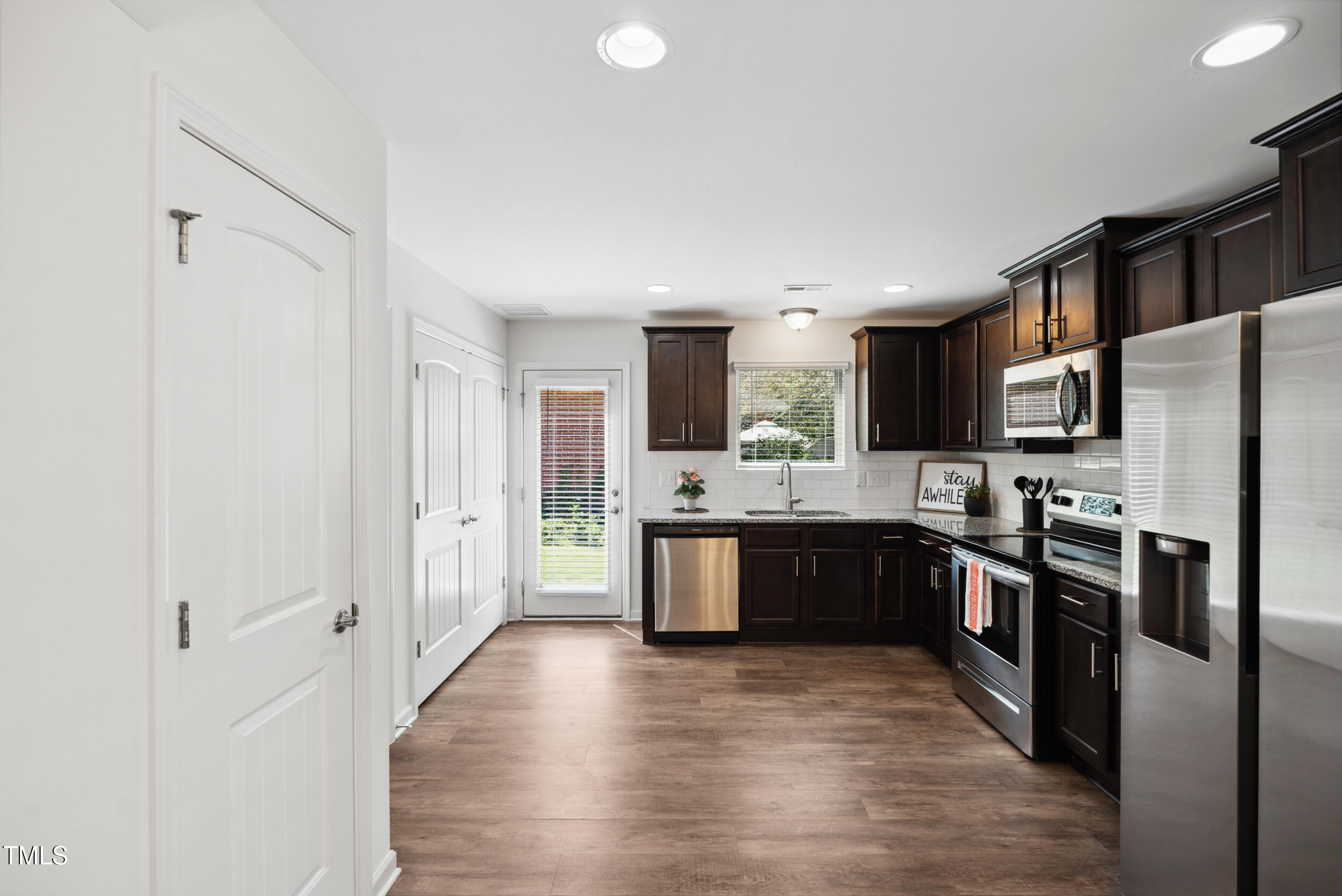 246 Spark Street Raleigh, NC 27606 - Photo 12 of 33 12_dsc03217
