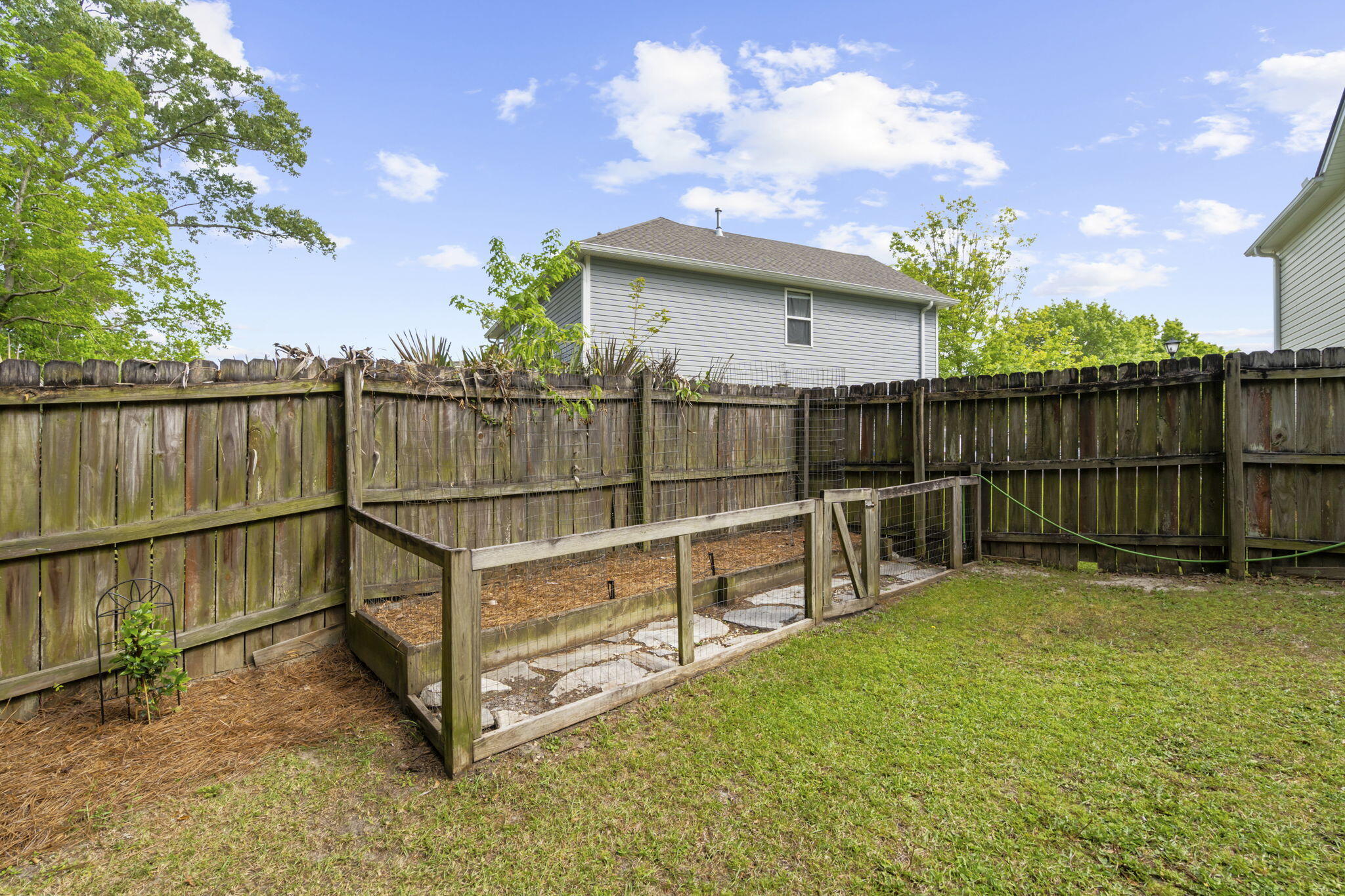 813 Lecture Drive Ladson, SC 29456 - Photo 36 of 48 9040