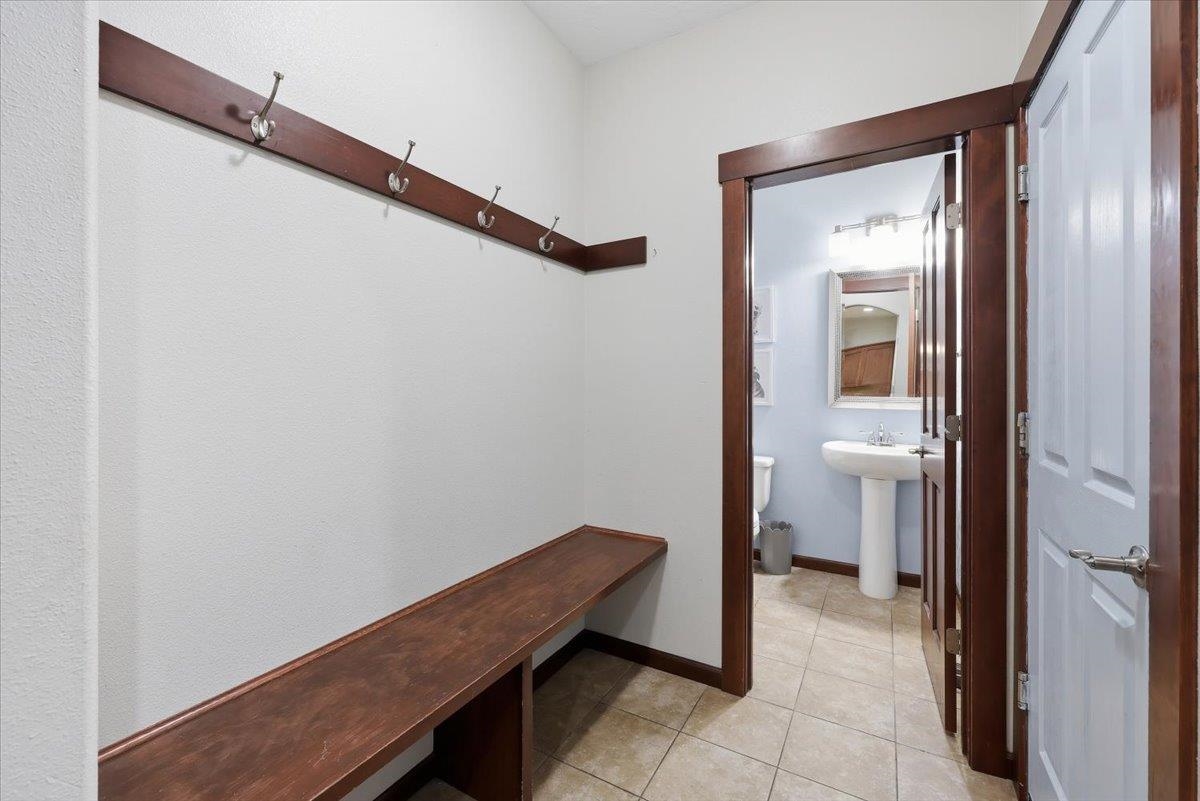17710 East Daystar Road Greenacres, WA 99016 - Photo 19 of 50