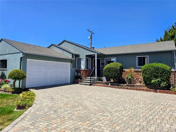 $998,800 | 16613 Glenburn Avenue, Torrance, CA 90504