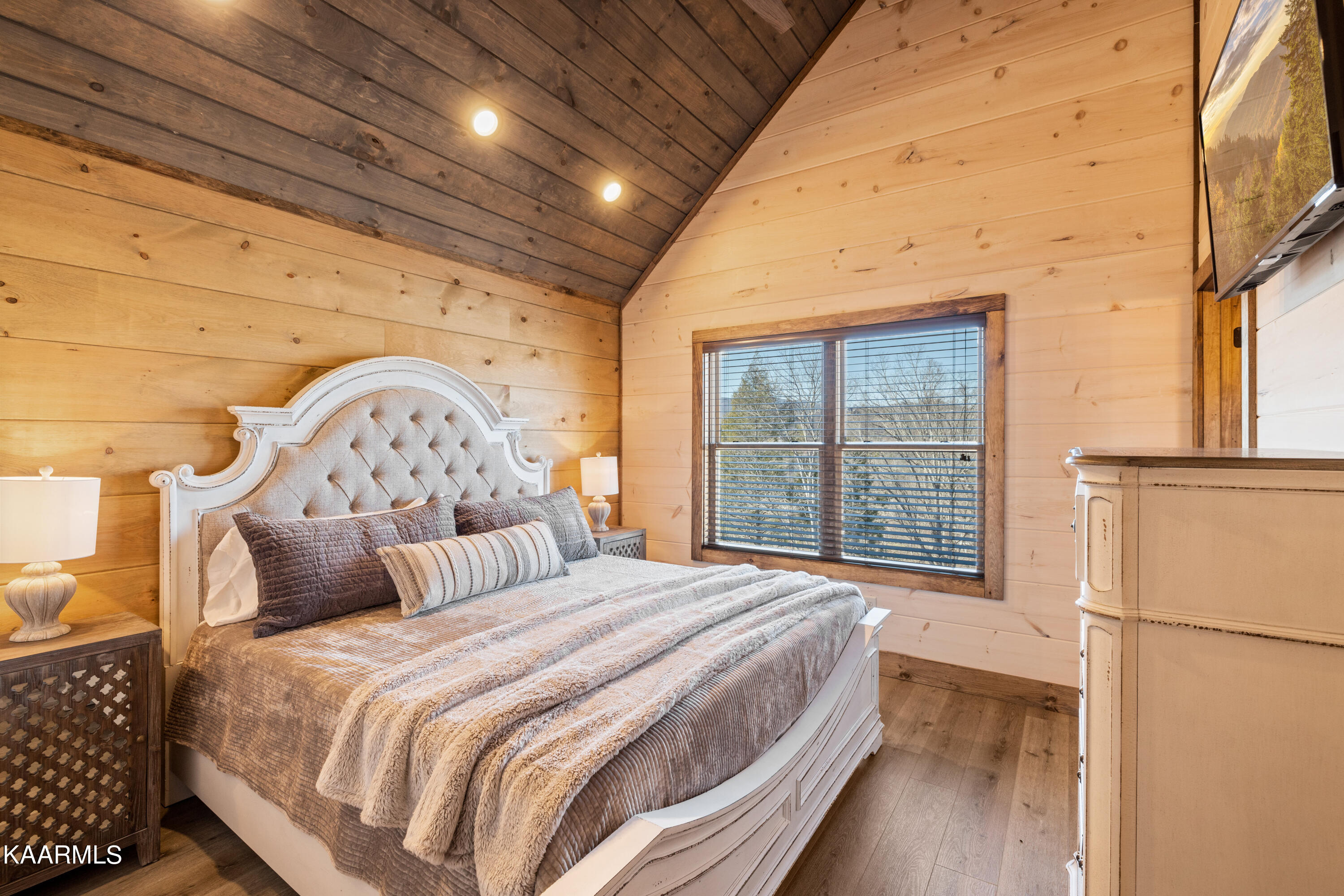 5276 Riversong Way Sevierville, TN 37876 - Photo 16 of 27 r14