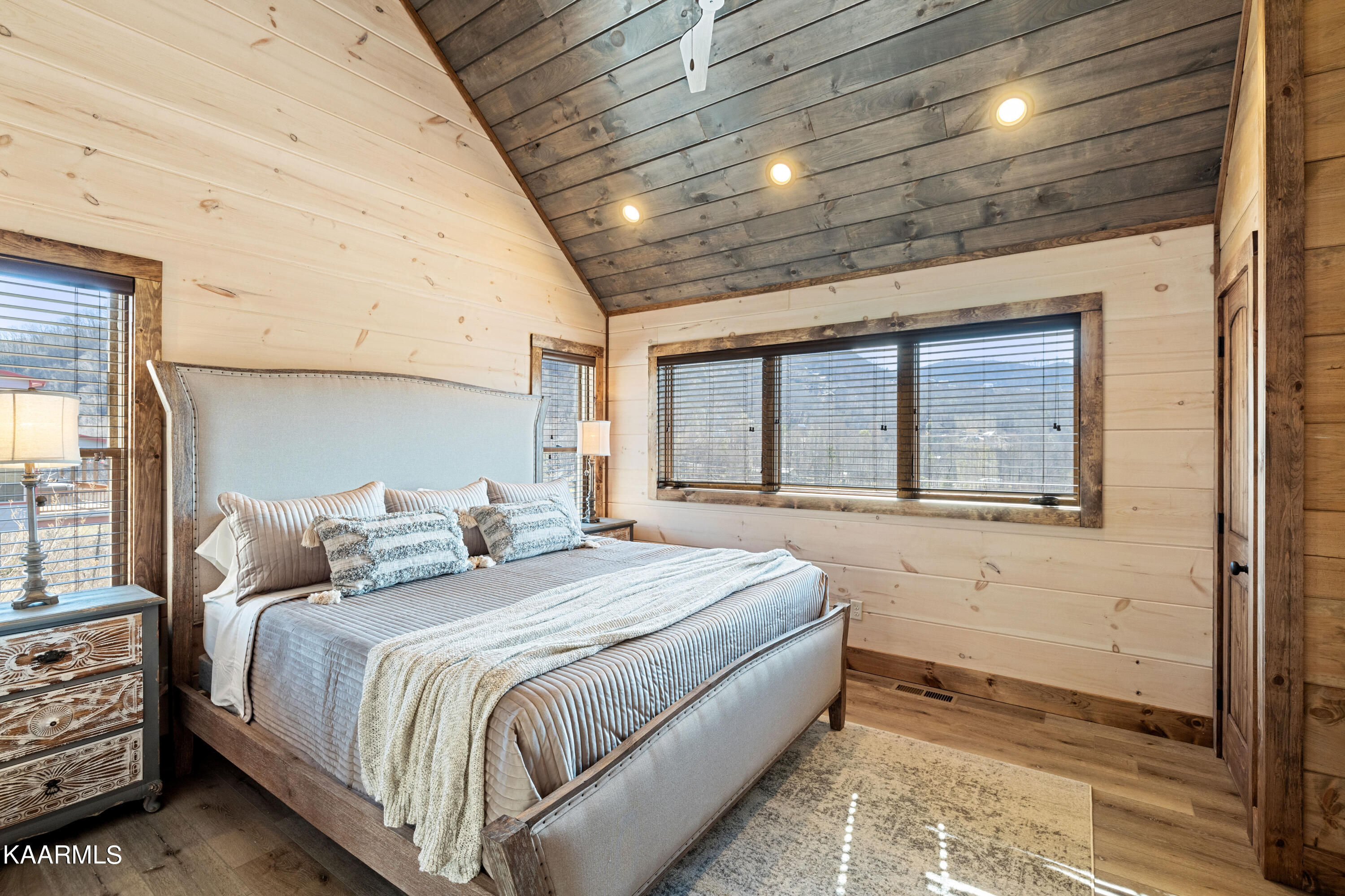 5276 Riversong Way Sevierville, TN 37876 - Photo 26 of 27 r18