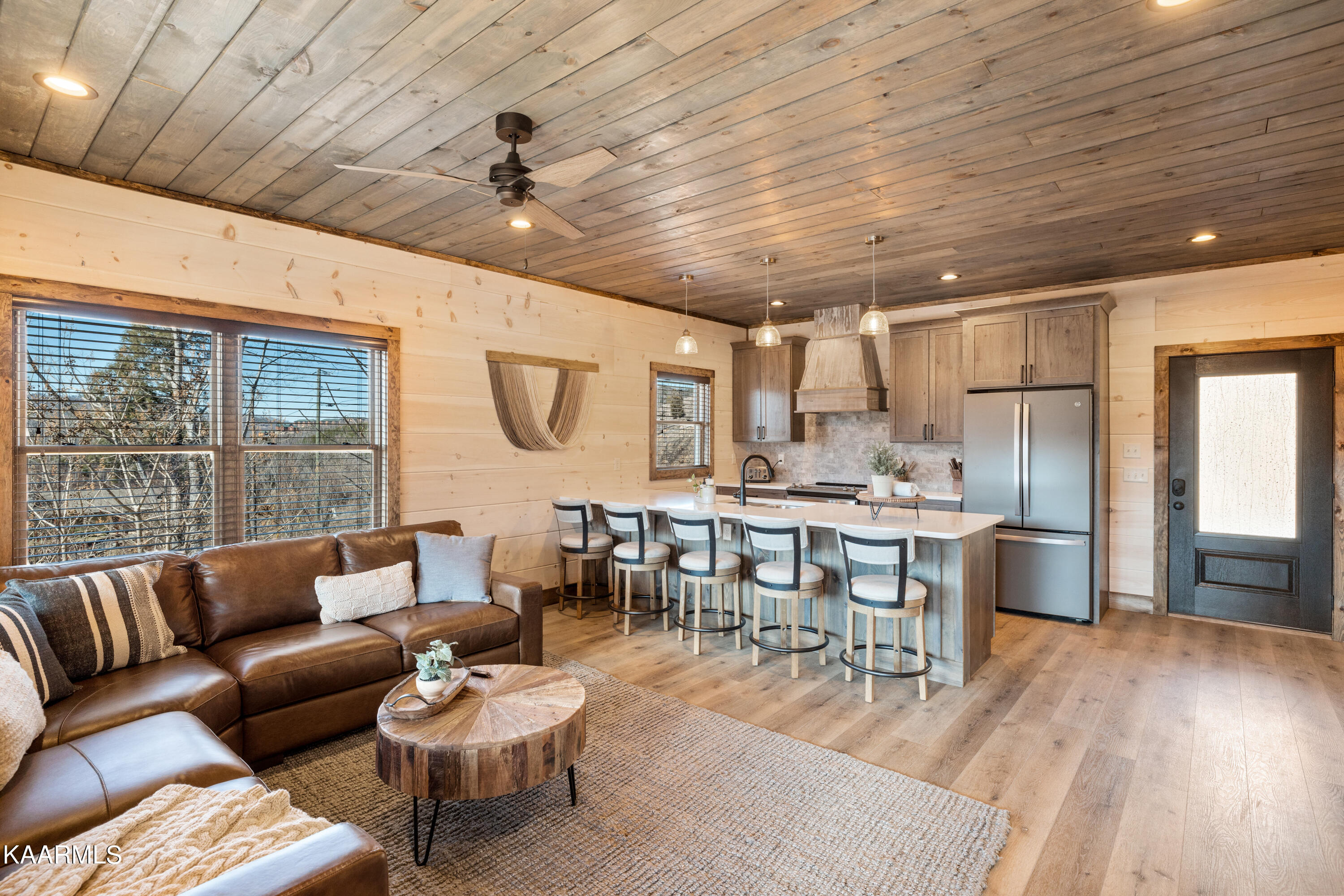 5276 Riversong Way Sevierville, TN 37876 - Photo 9 of 27 r7