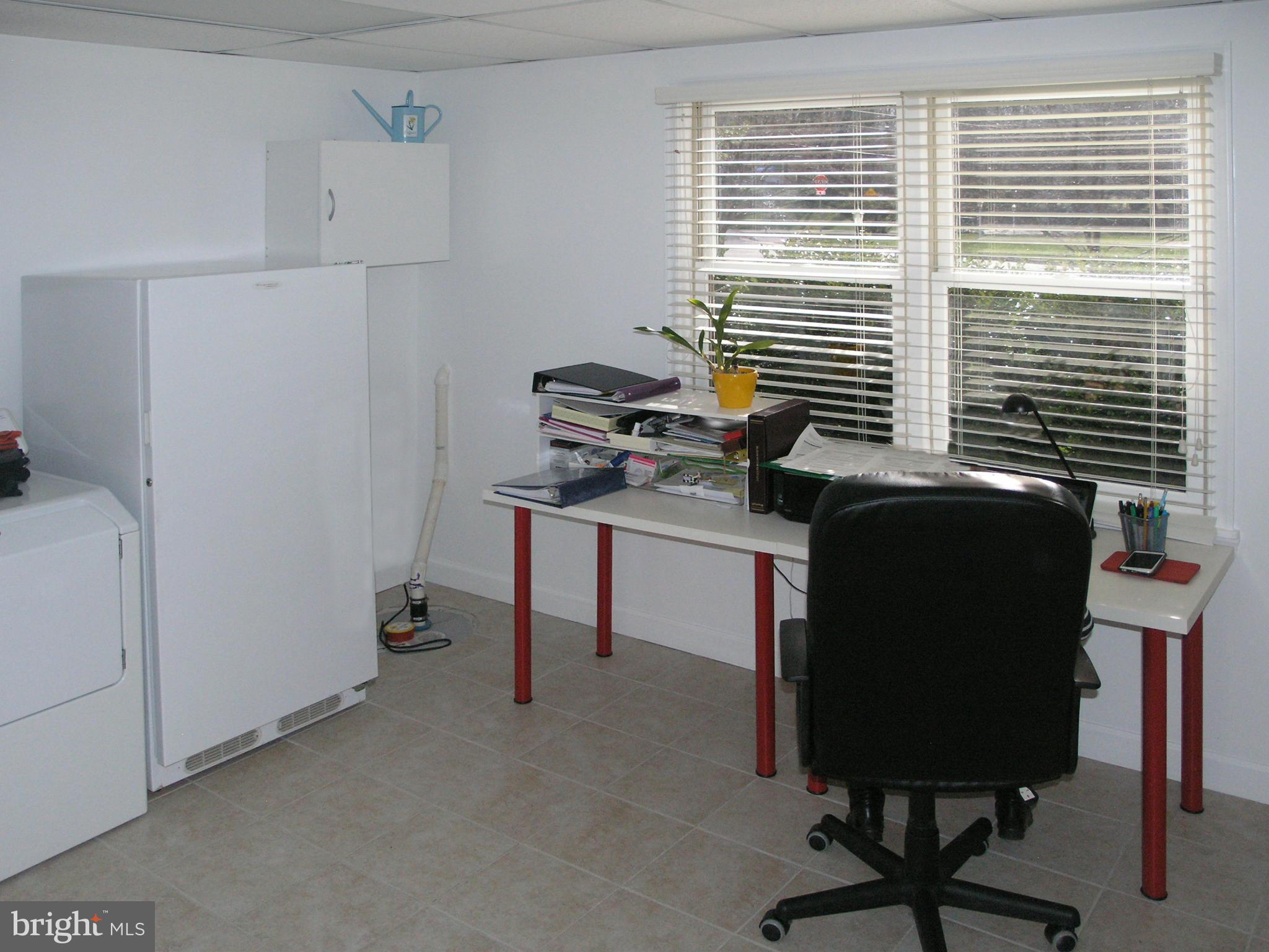 9918 Meadowlark Road Vienna, VA 22182 - Photo 23 of 30 Utility - Laundry Room
