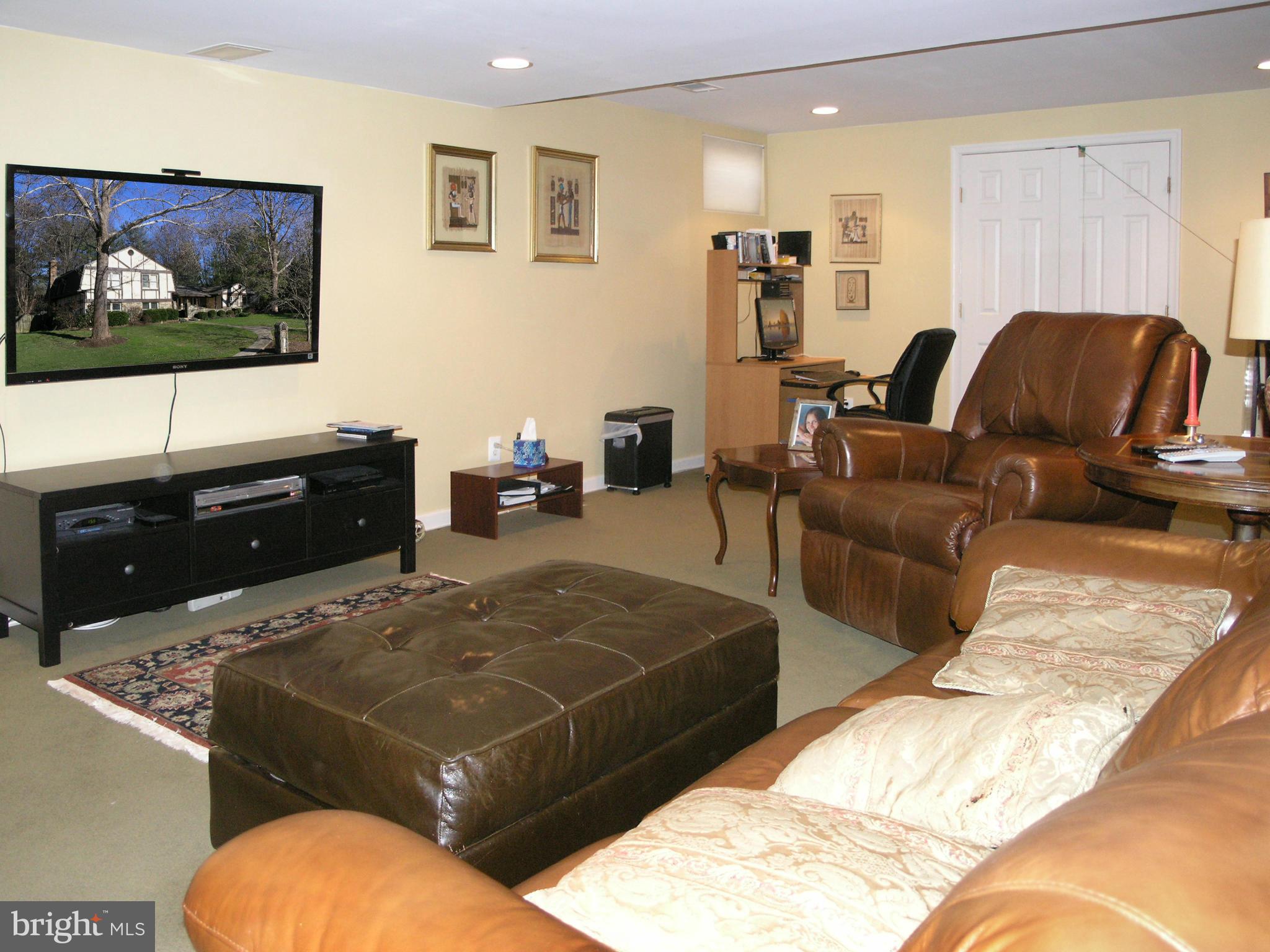9918 Meadowlark Road Vienna, VA 22182 - Photo 25 of 30 Rec Room