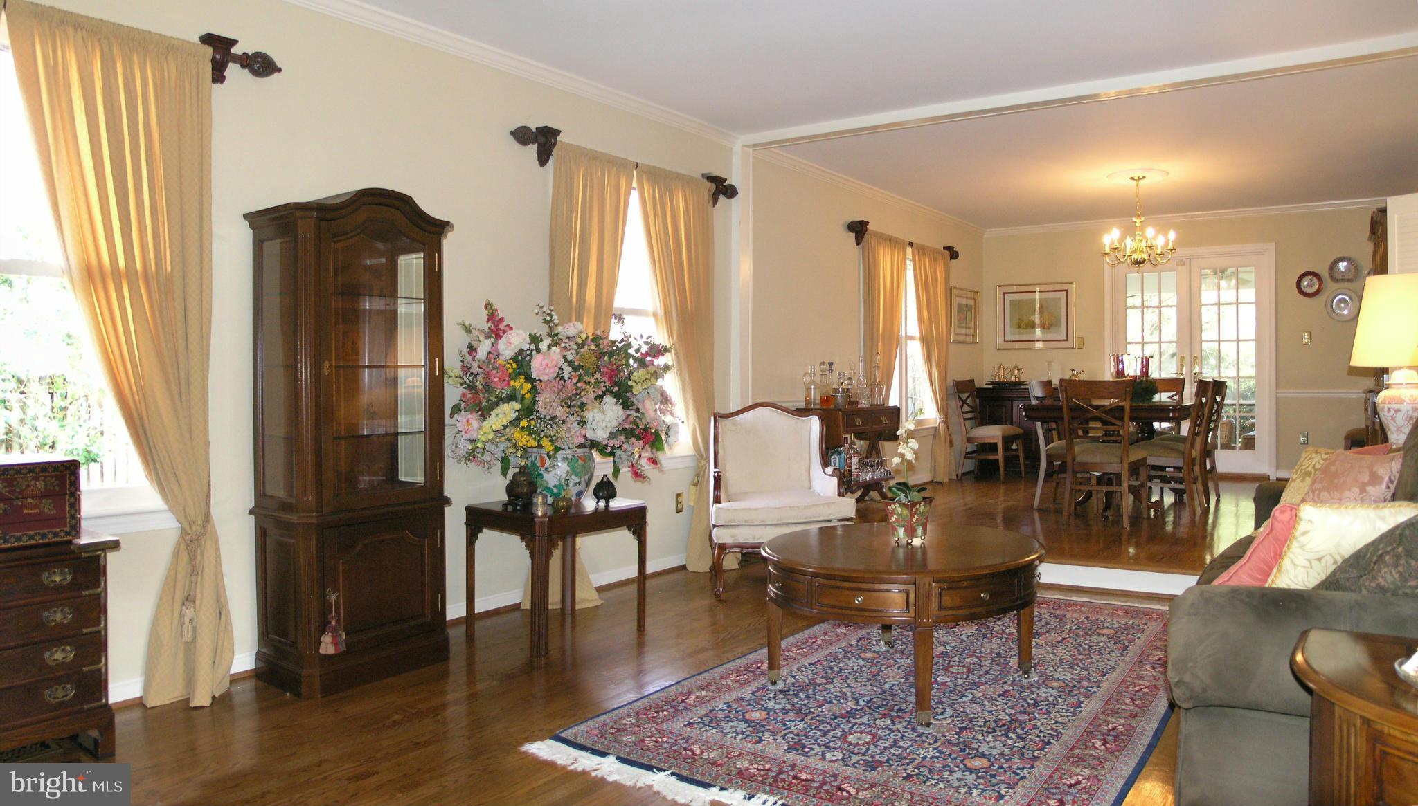 9918 Meadowlark Road Vienna, VA 22182 - Photo 8 of 30 Living Room to Dining Room
