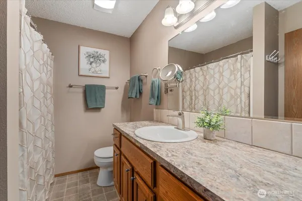 $735,000 | 4056 Lakeview Place, Unit 1A, Chelan, WA 98816