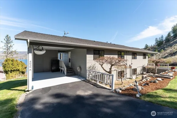$735,000 | 4056 Lakeview Place, Unit 1A, Chelan, WA 98816