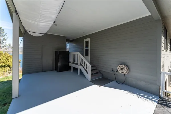 $735,000 | 4056 Lakeview Place, Unit 1A, Chelan, WA 98816