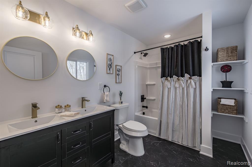 3750 Alida Avenue Rochester Hills, MI 48309 - Photo 42 of 68