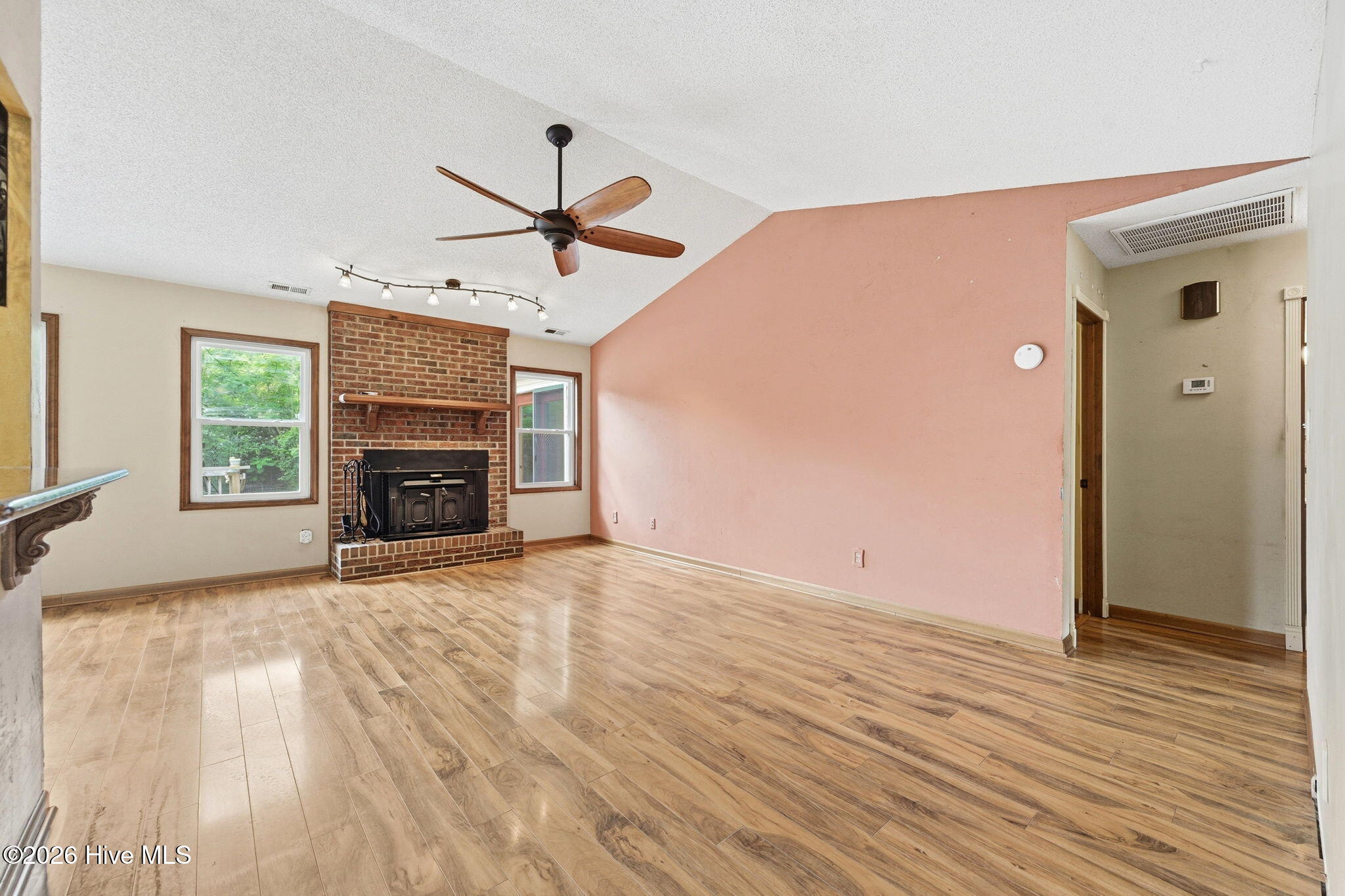 275 Raintree Road Jacksonville, NC 28540 - Photo 7 of 111