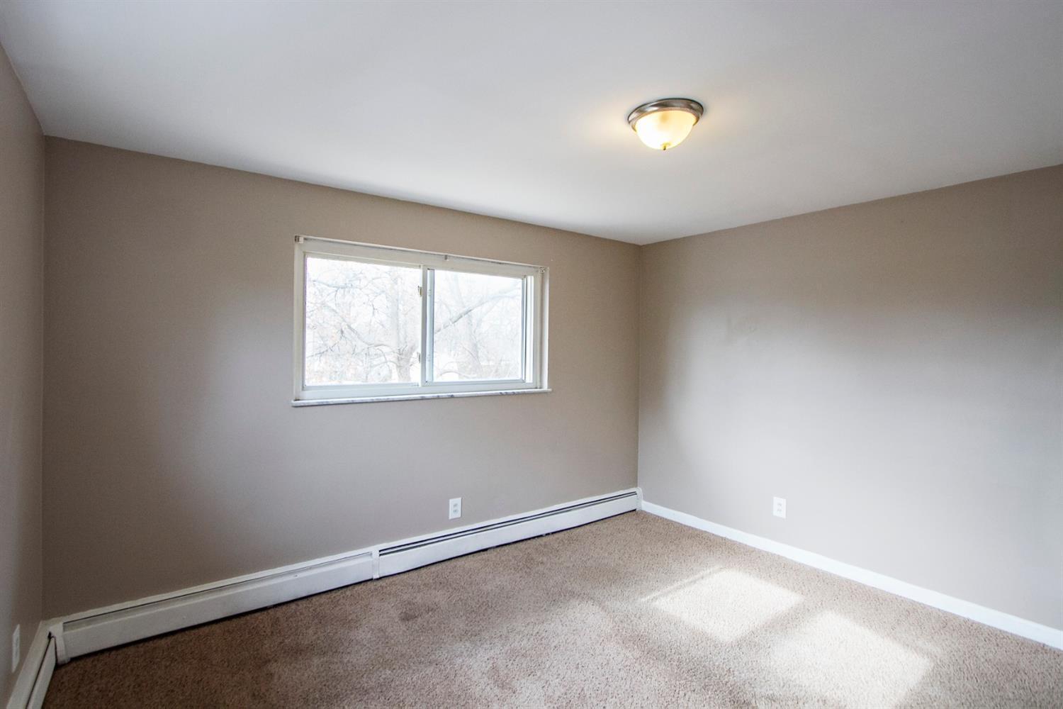 2302 Galbraith Road, Unit A4 Cincinnati, OH 45239 - Photo 12 of 25