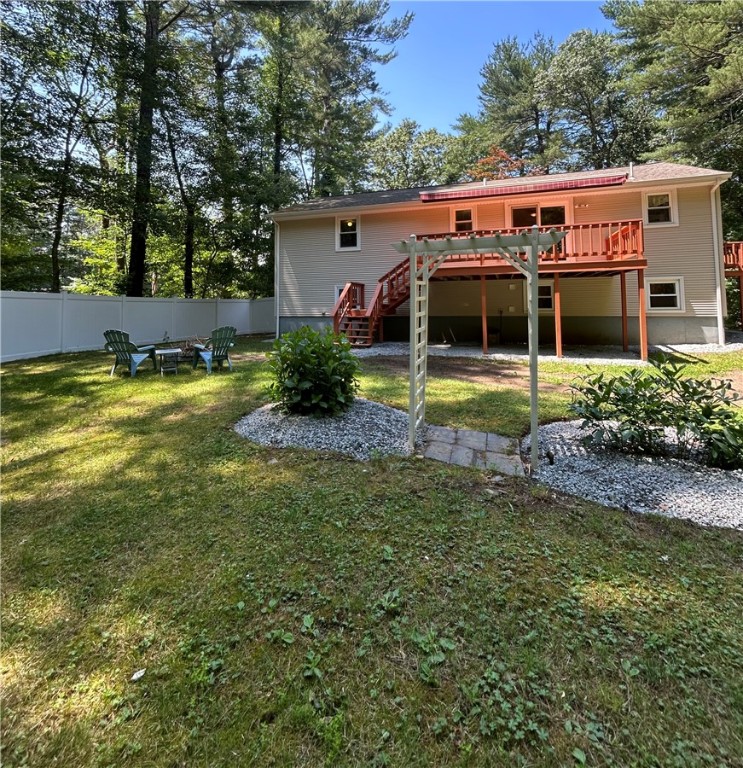 143 Smith Road Burrillville, RI 02830 - Photo 3 of 48
