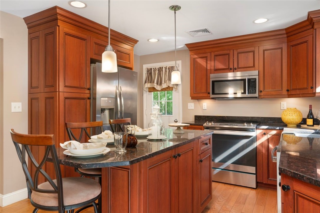 143 Smith Road Burrillville, RI 02830 - Photo 9 of 48