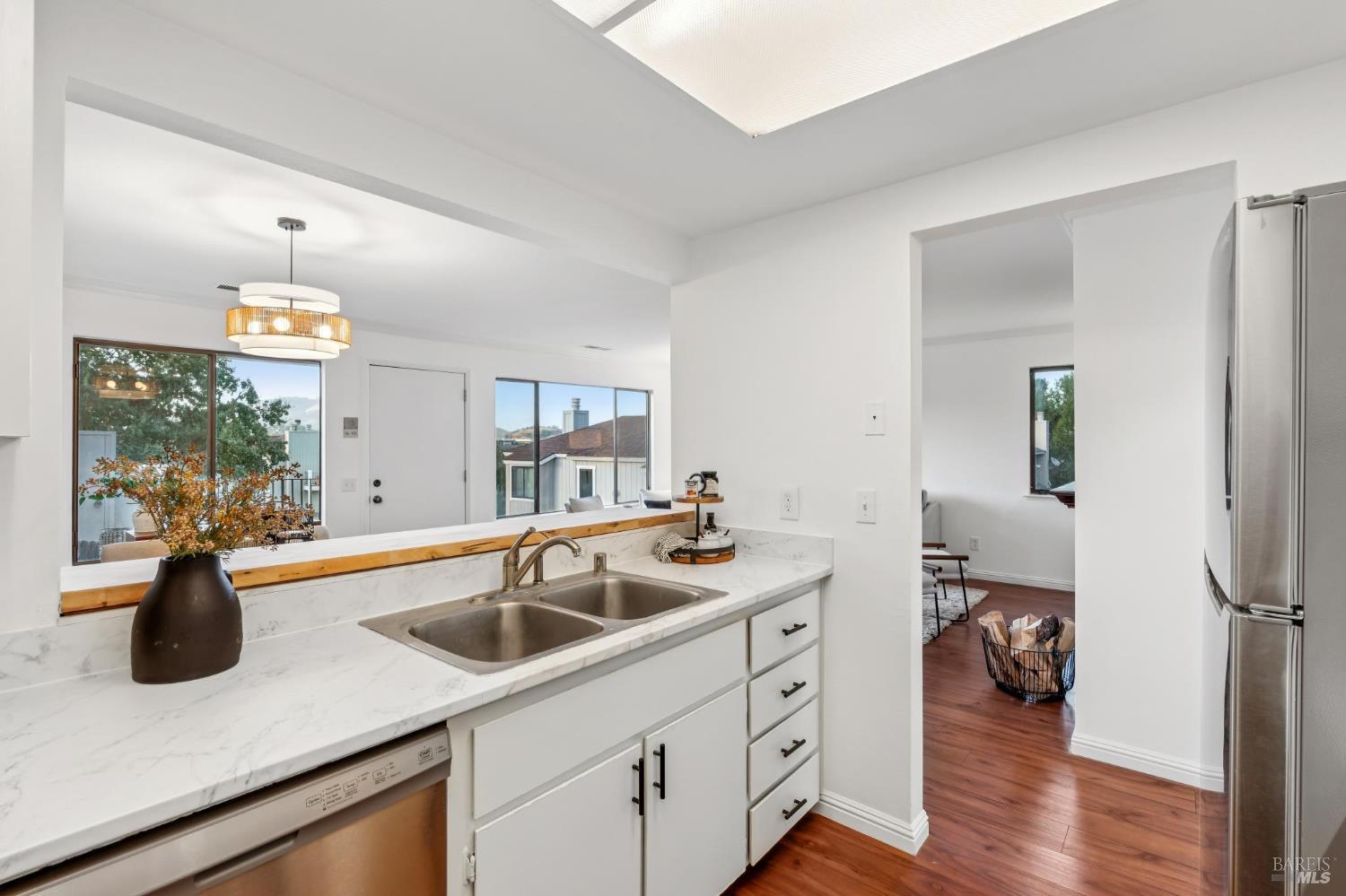 65 Scottsdale Way Novato, CA 94947 - Photo 14 of 52