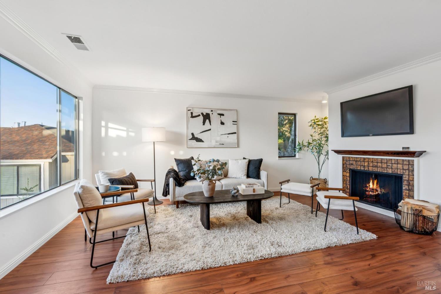 65 Scottsdale Way Novato, CA 94947 - Photo 3 of 52