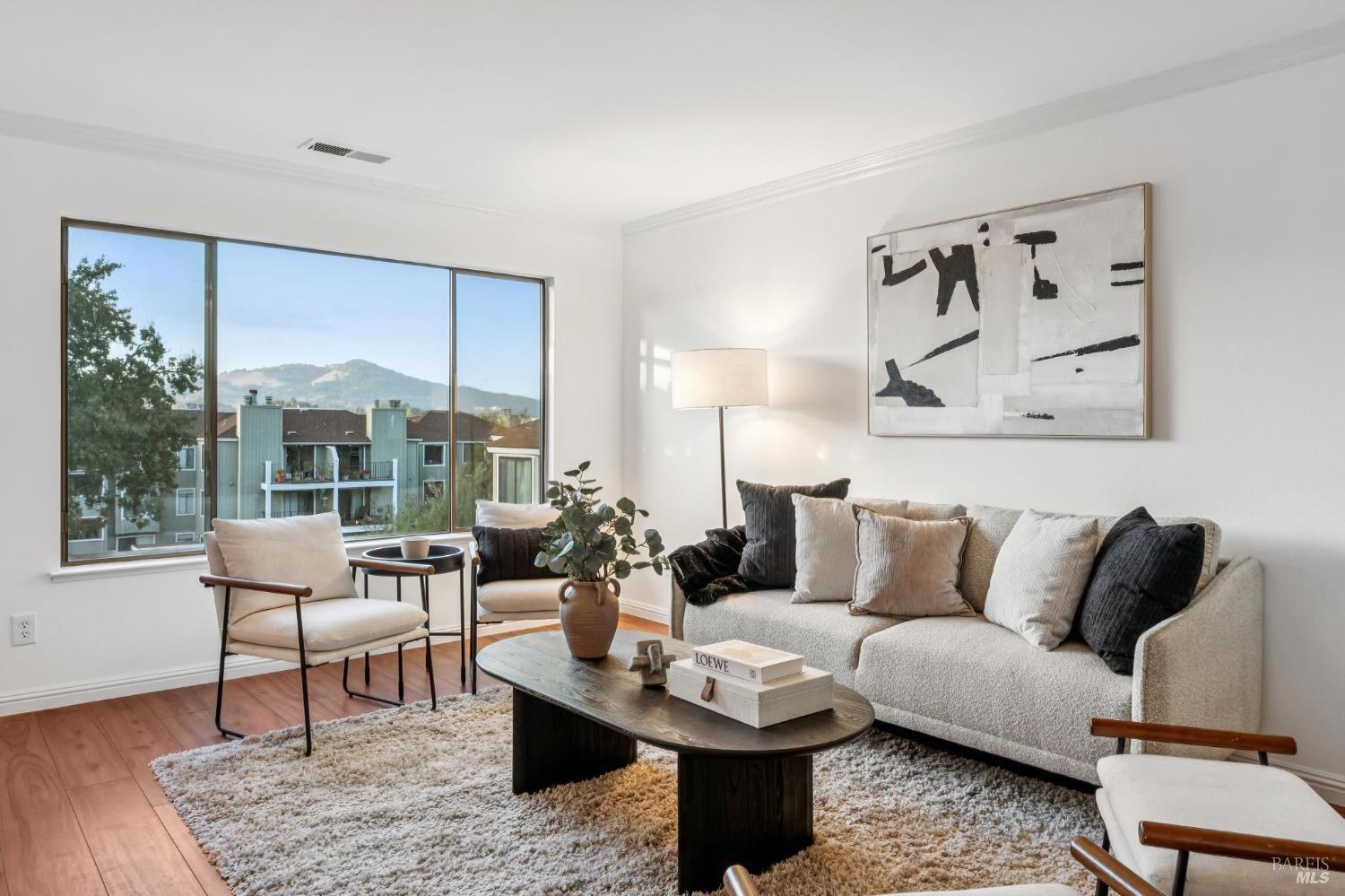 65 Scottsdale Way Novato, CA 94947 - Photo 5 of 52