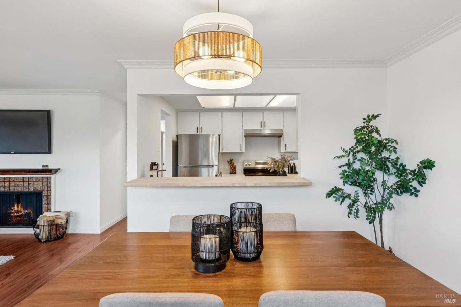 65 Scottsdale Way Novato, CA 94947 - Photo 10 of 52