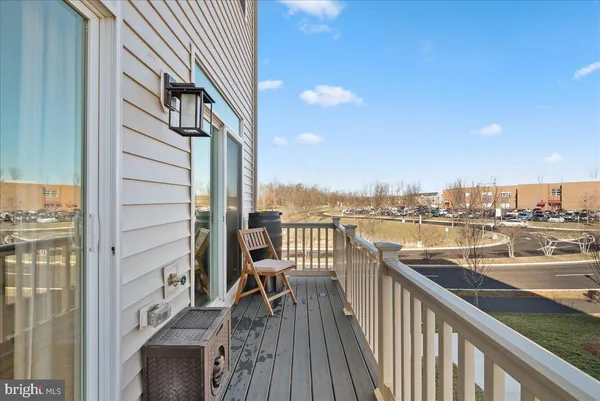$4,400 | 42203 Jousting Terrace, Ashburn, VA 20148