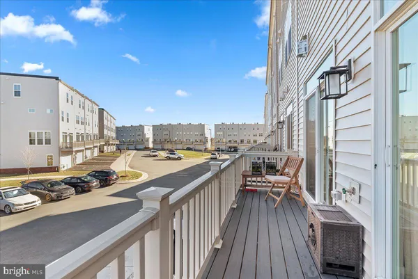 $4,400 | 42203 Jousting Terrace, Ashburn, VA 20148